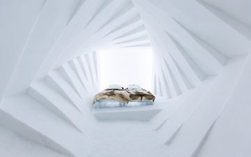 Ледяной отель ICEHOTEL в Швейцарии отмечает 25-летие