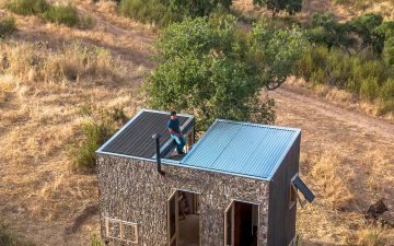 Terra m3: 5-метровый мини-дом из дерева и пробки идеален для двух человек